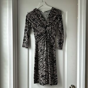 Seraphine maternity midi dress. Size US 2.